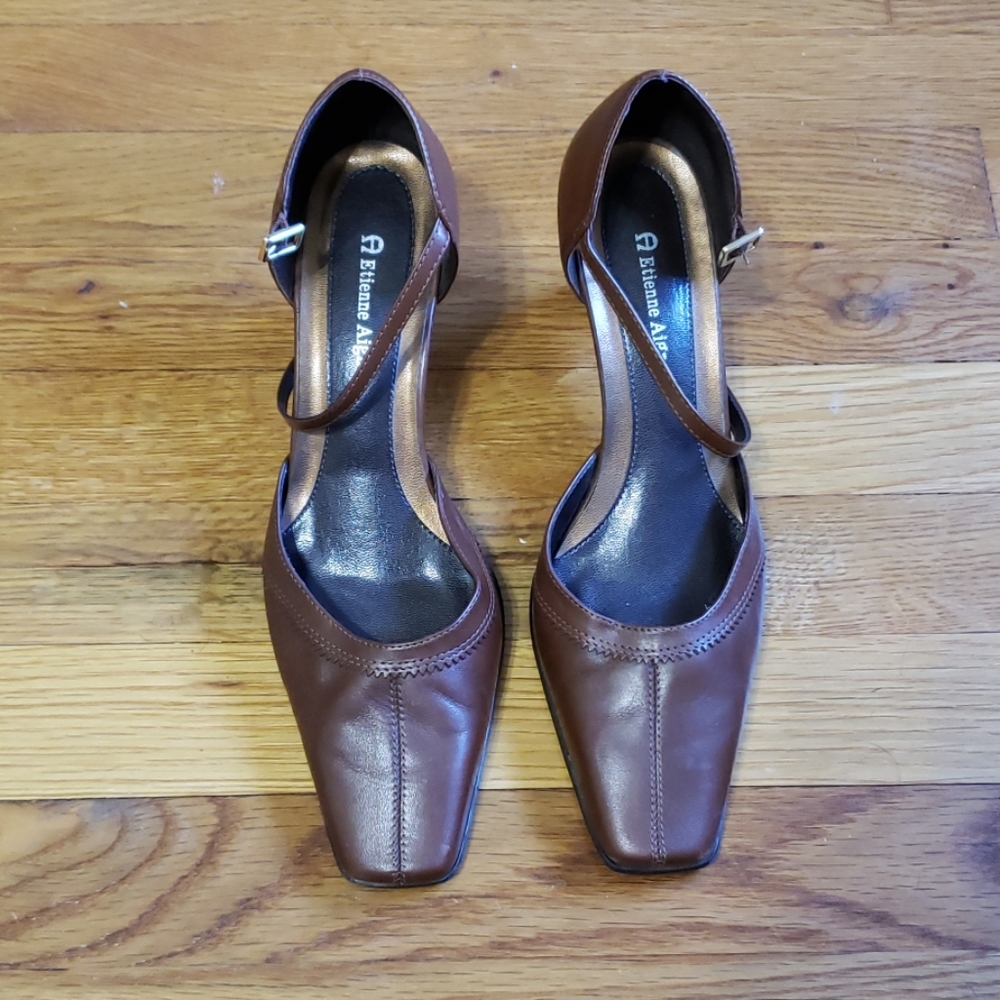 Etienne Aigner Heels Size 8M